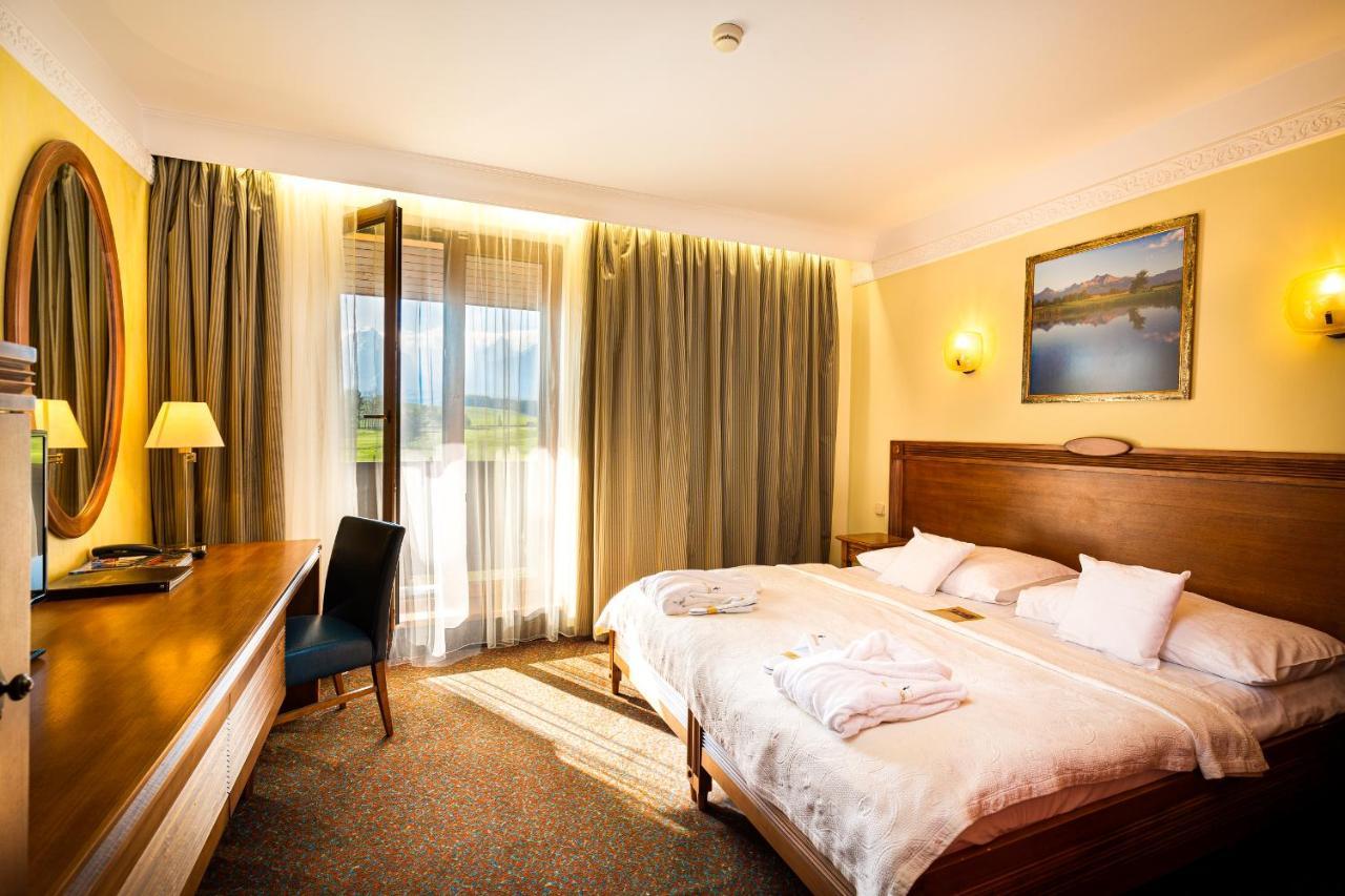 Hotel International Велика Ломниця Екстер'єр фото