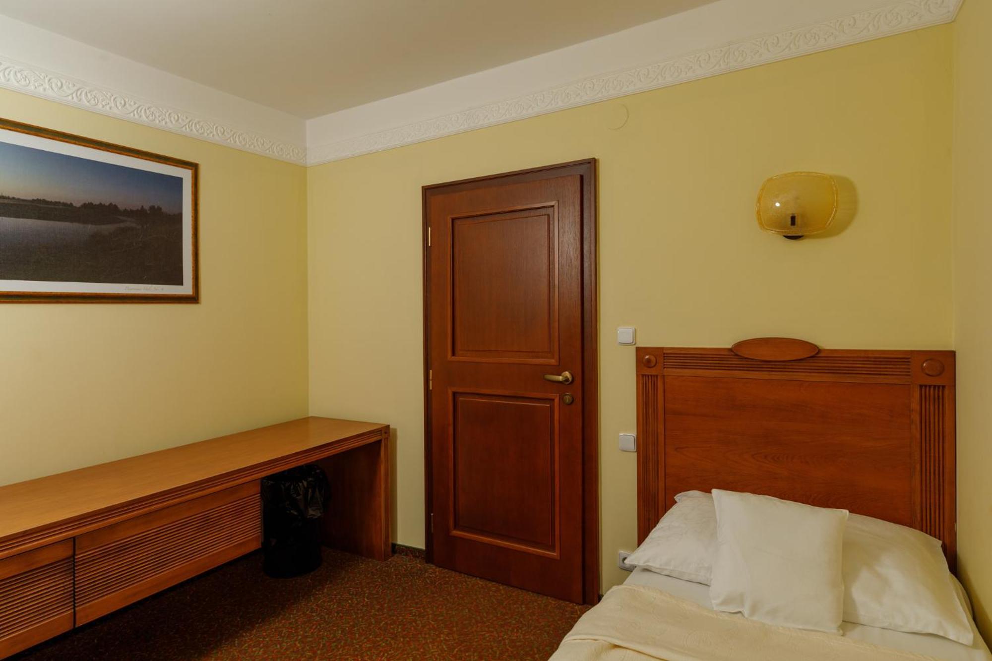 Hotel International Велика Ломниця Номер фото