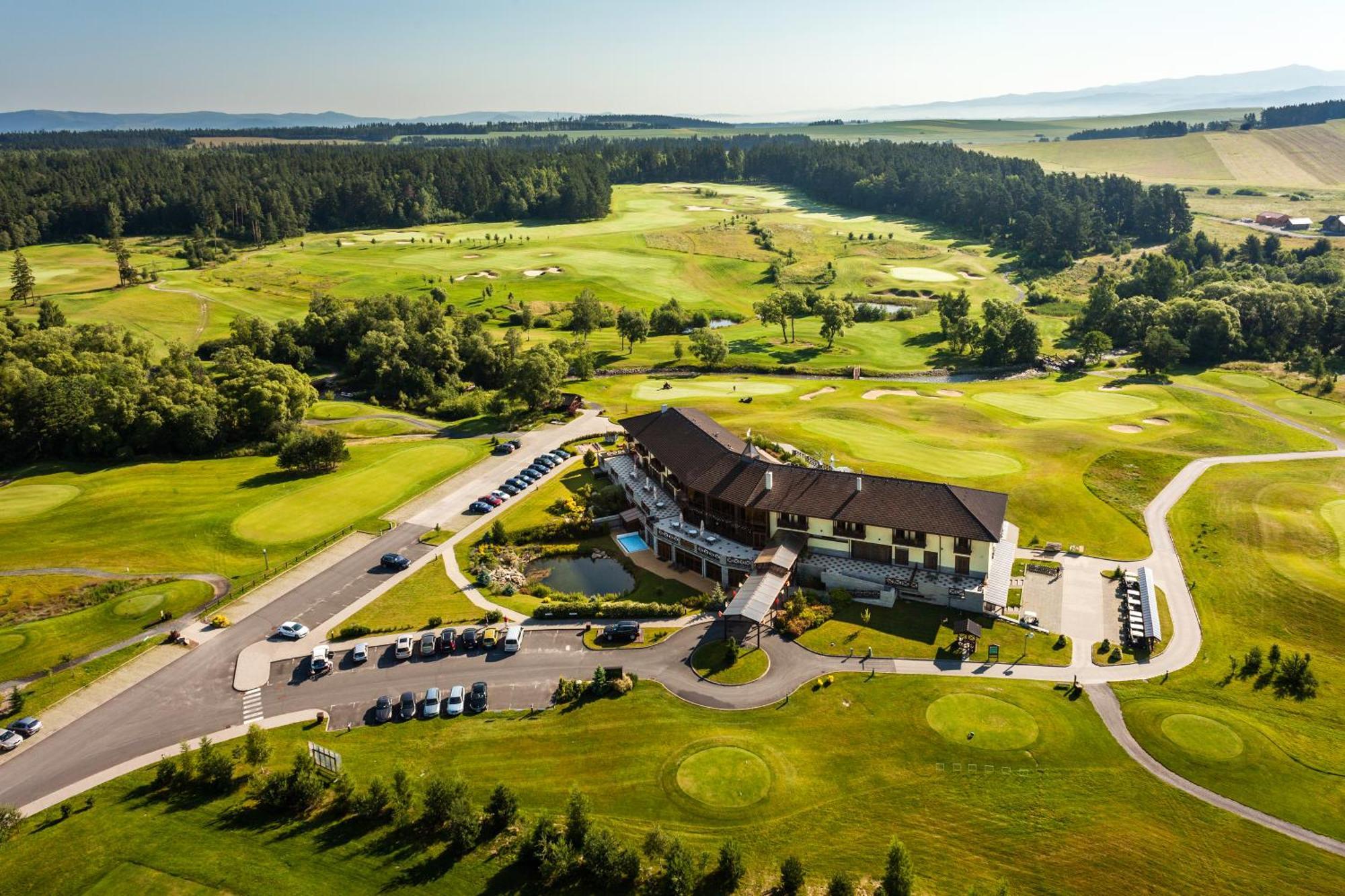 Hotel International Велика Ломниця Екстер'єр фото